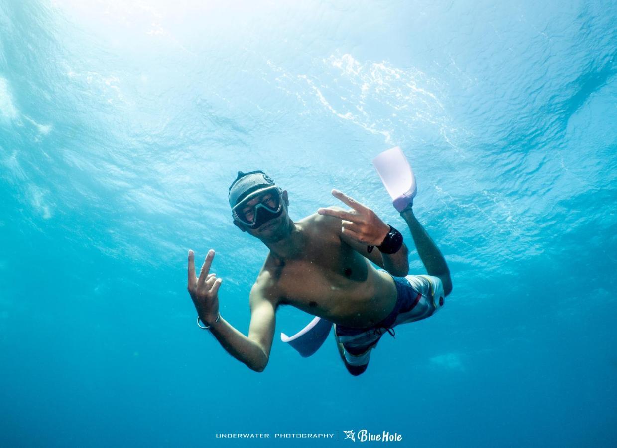 藍洞潛水blue Hole Dive Center Panzió Heng-ch'un Kültér fotó